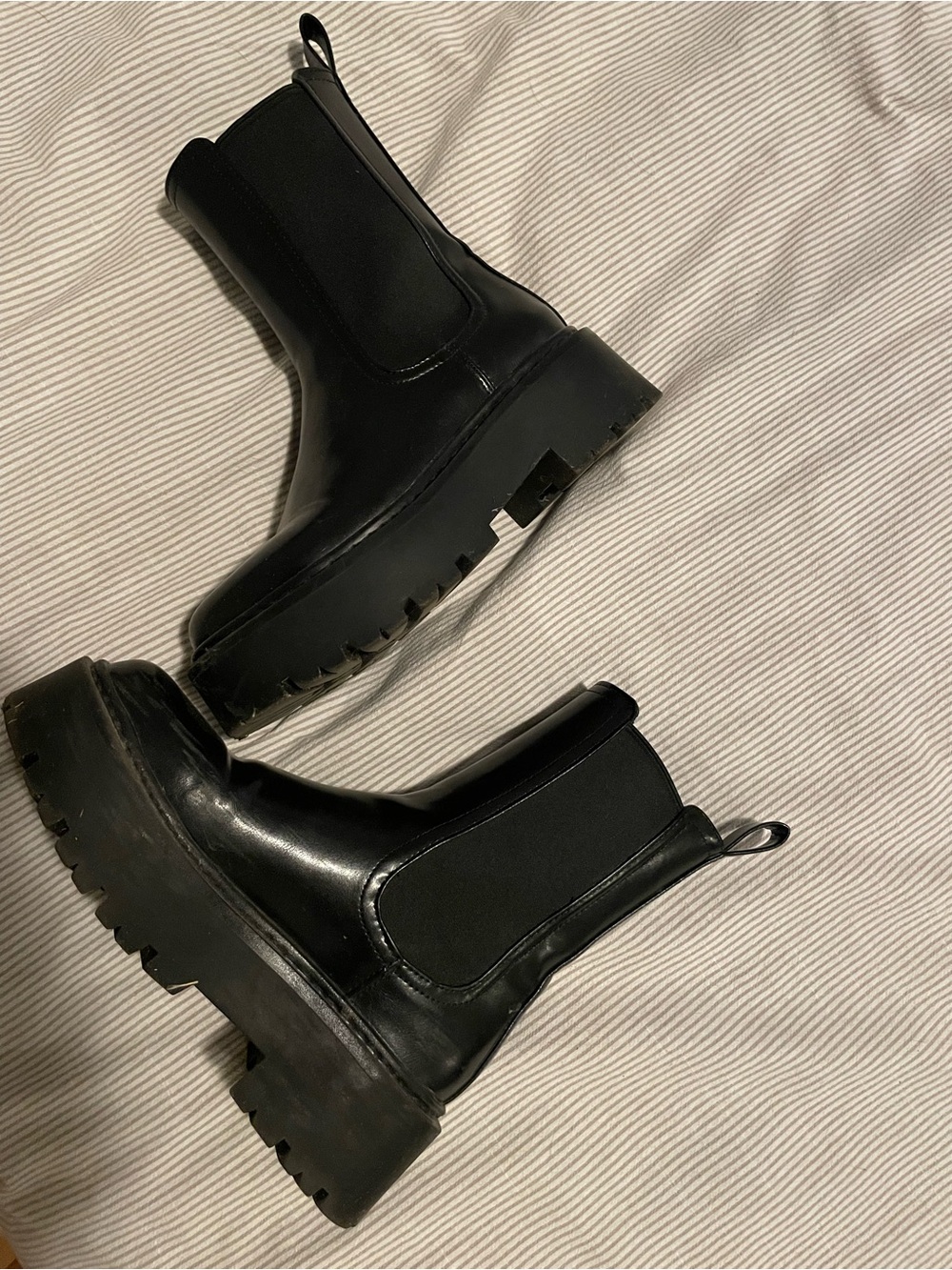 H&M Black Chunky Chelsea Ankle Boots